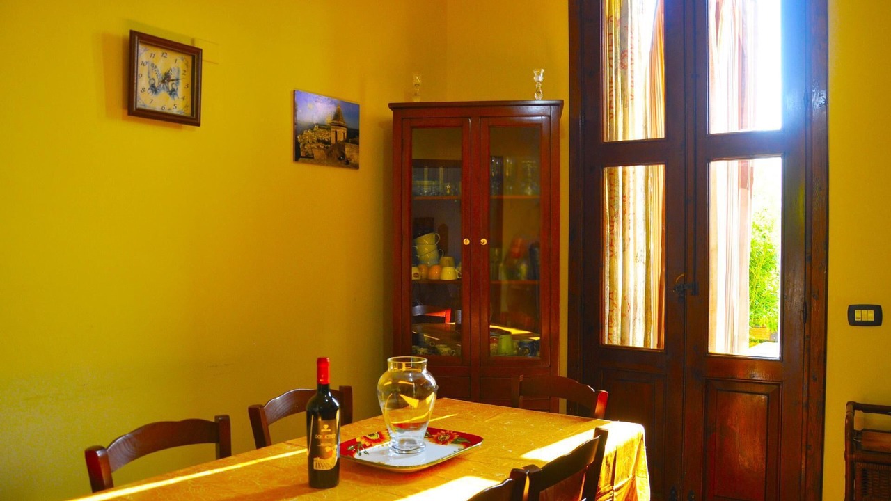 Photo of Others in Noto
