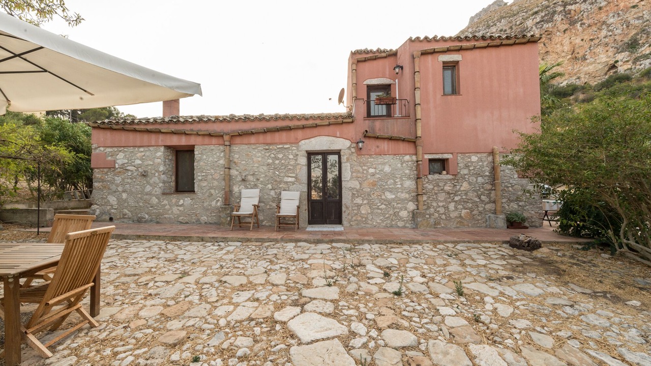 Photo of Outdoor in Mockarta