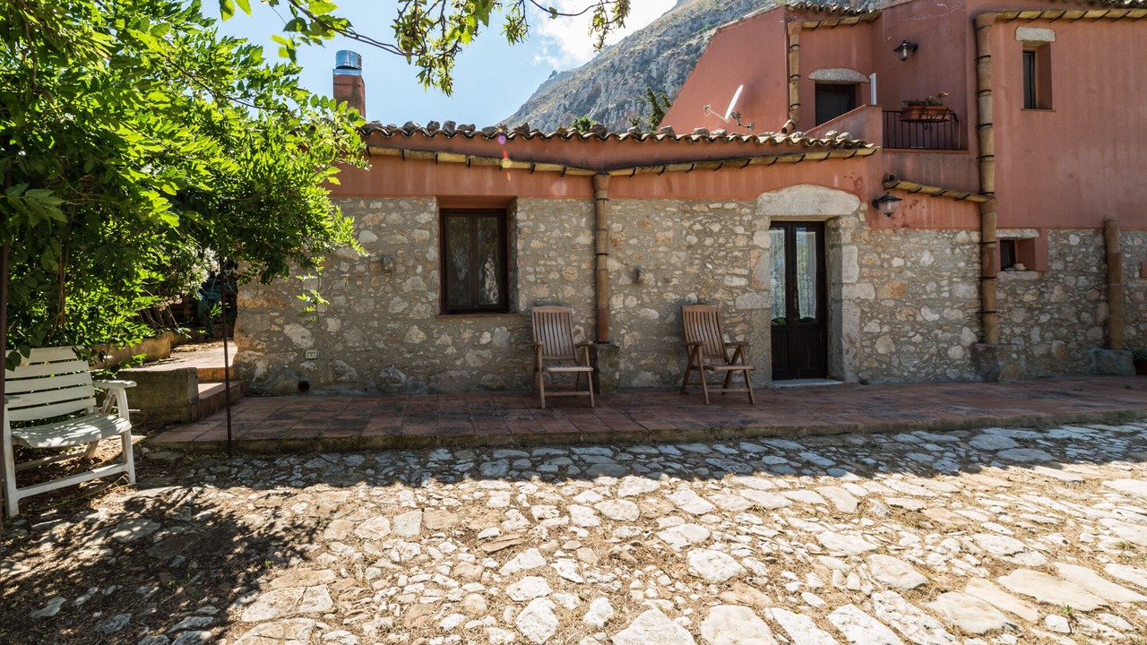 Photo of Outdoor in Mockarta