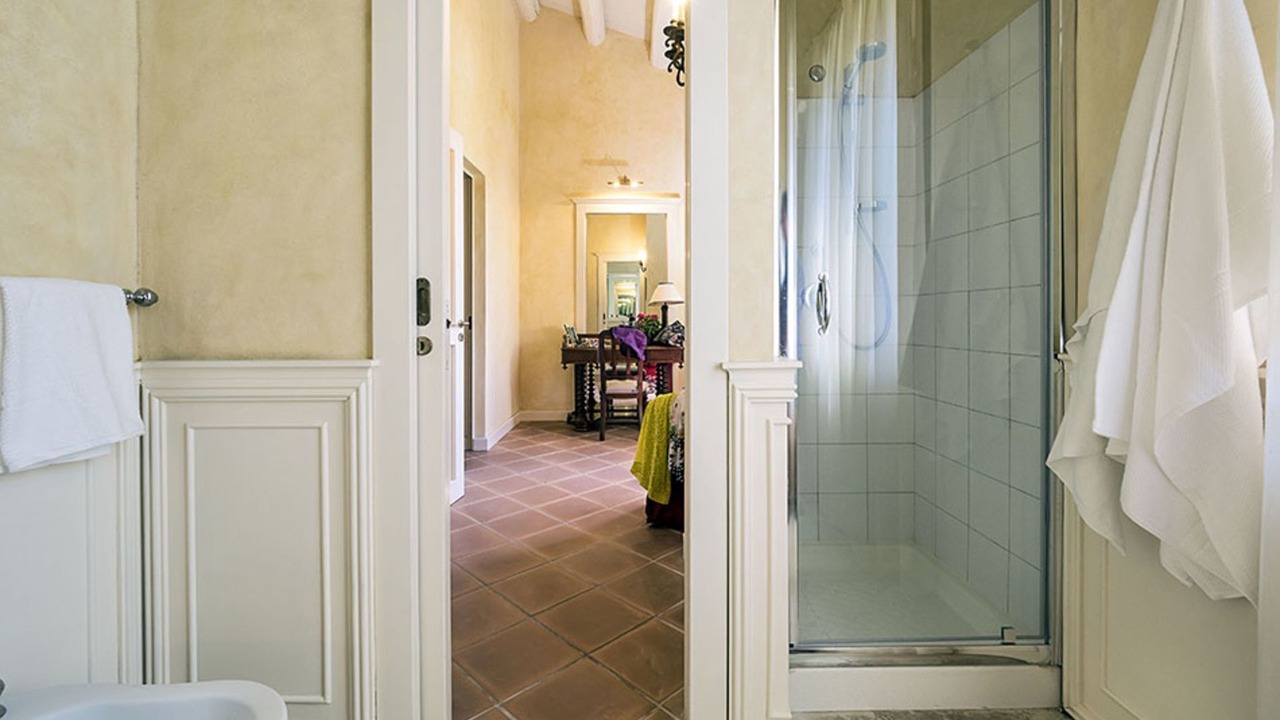 Photo of Bathroom in Carrozziere