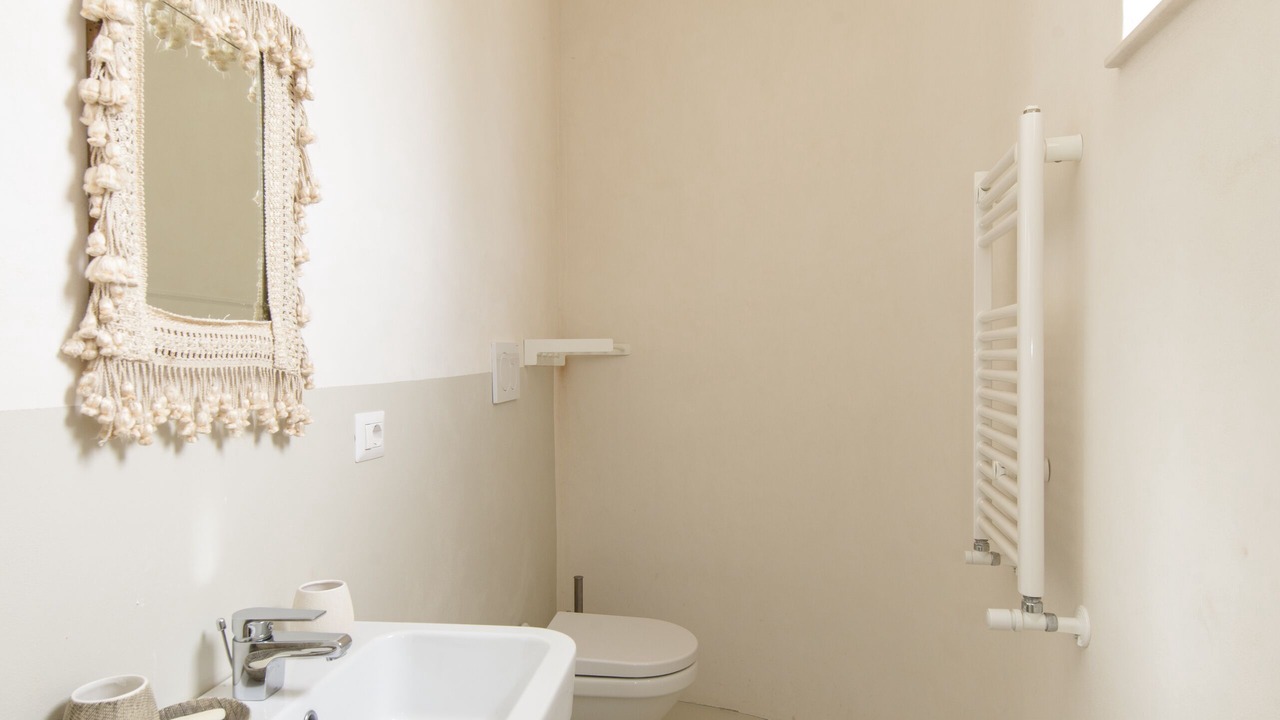 Photo of Bathroom in Noto Historic Centre