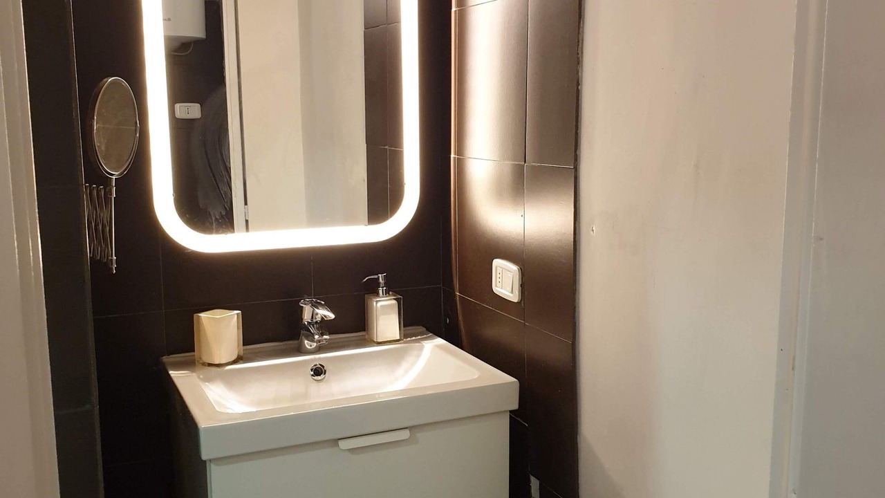 Photo of Bathroom in Naples City Centre