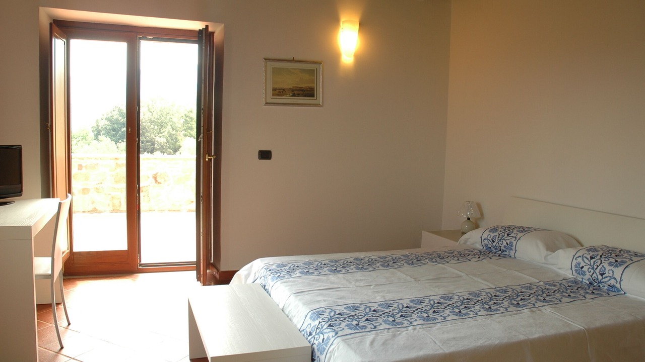 Photo of Bedroom in Laureana Cilento
