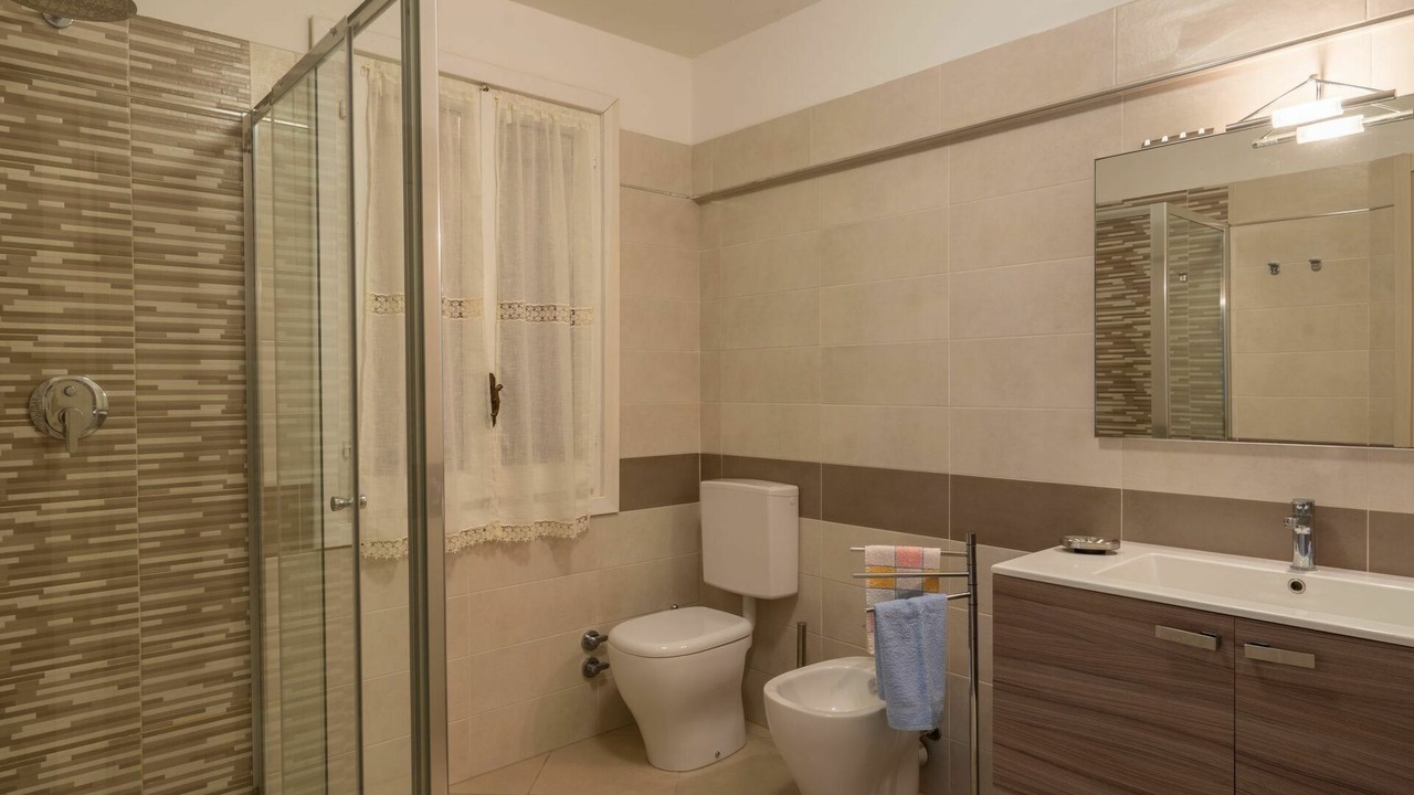 Photo of Bathroom in Andora