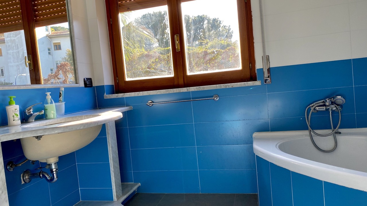 Photo of Bathroom in Aci Trezza