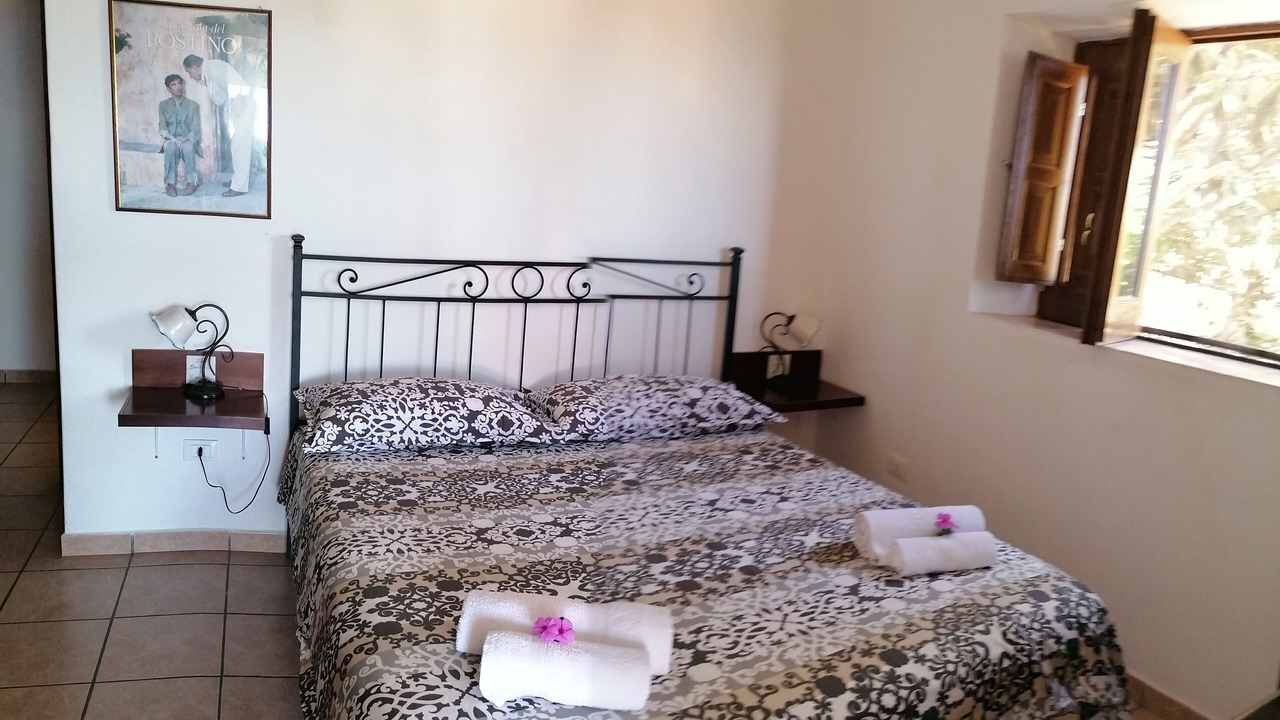 Photo of Bedroom in Santa Marina Salina