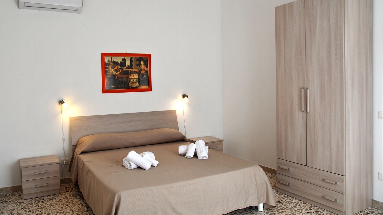 Photo of Bedroom in Noto Historic Centre