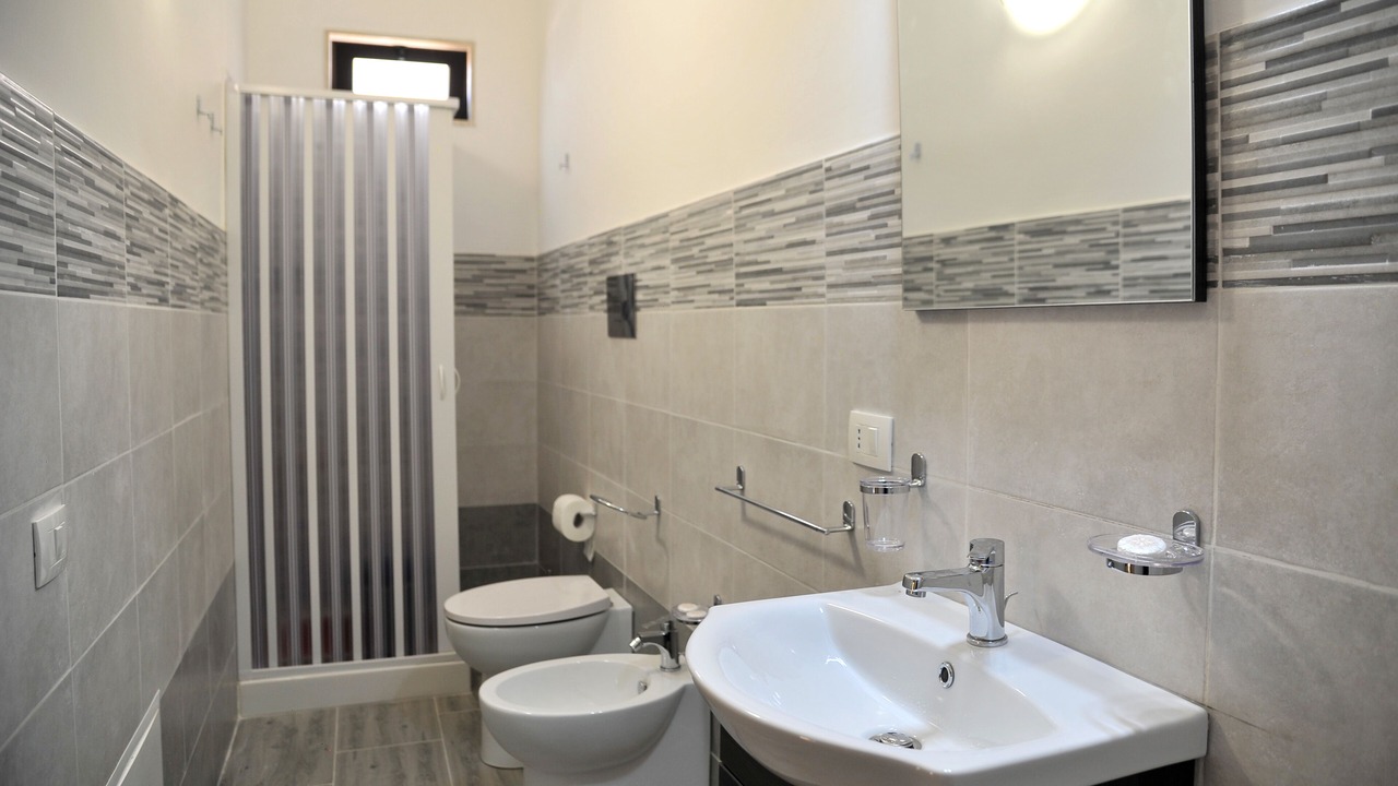 Photo of Bathroom in Noto Historic Centre
