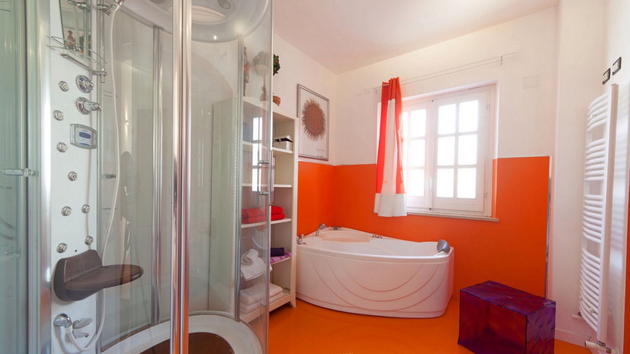 Photo of Bathroom in Paparella