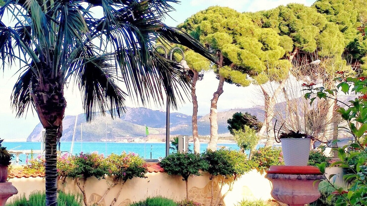 Photo of Outdoor in Patti