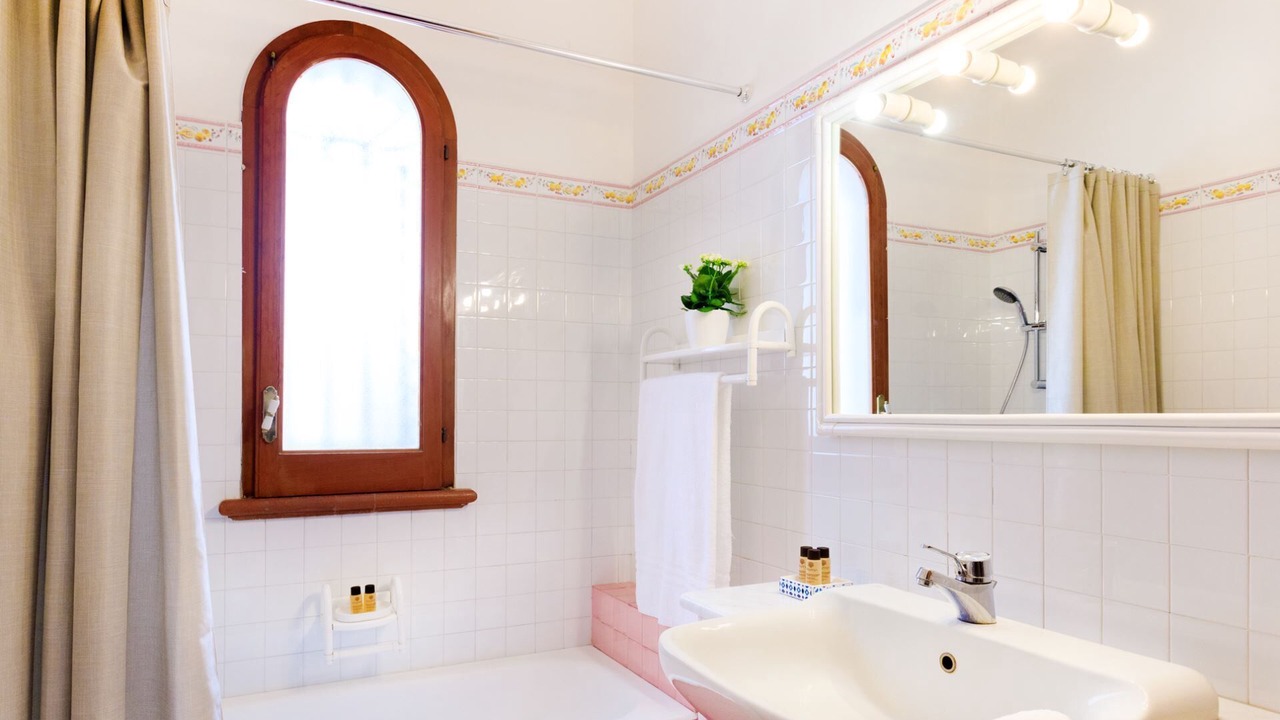 Photo of Bathroom in Carini