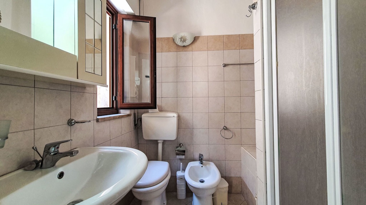 Photo of Bathroom in Lascari