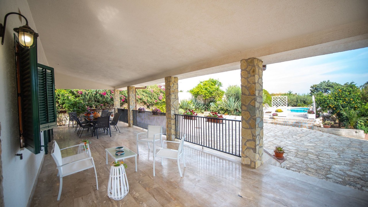 Photo of Patio Balcony in Scopello