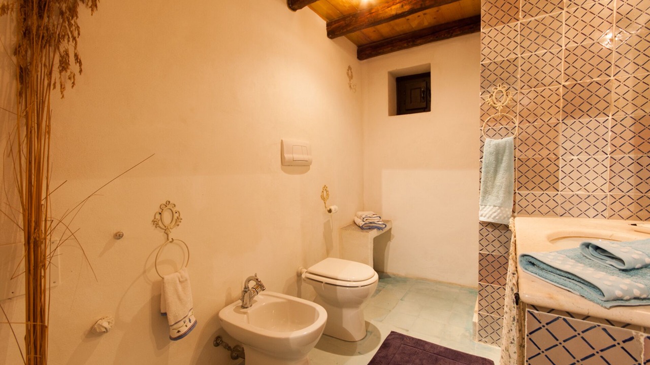 Photo of Bathroom in Noto