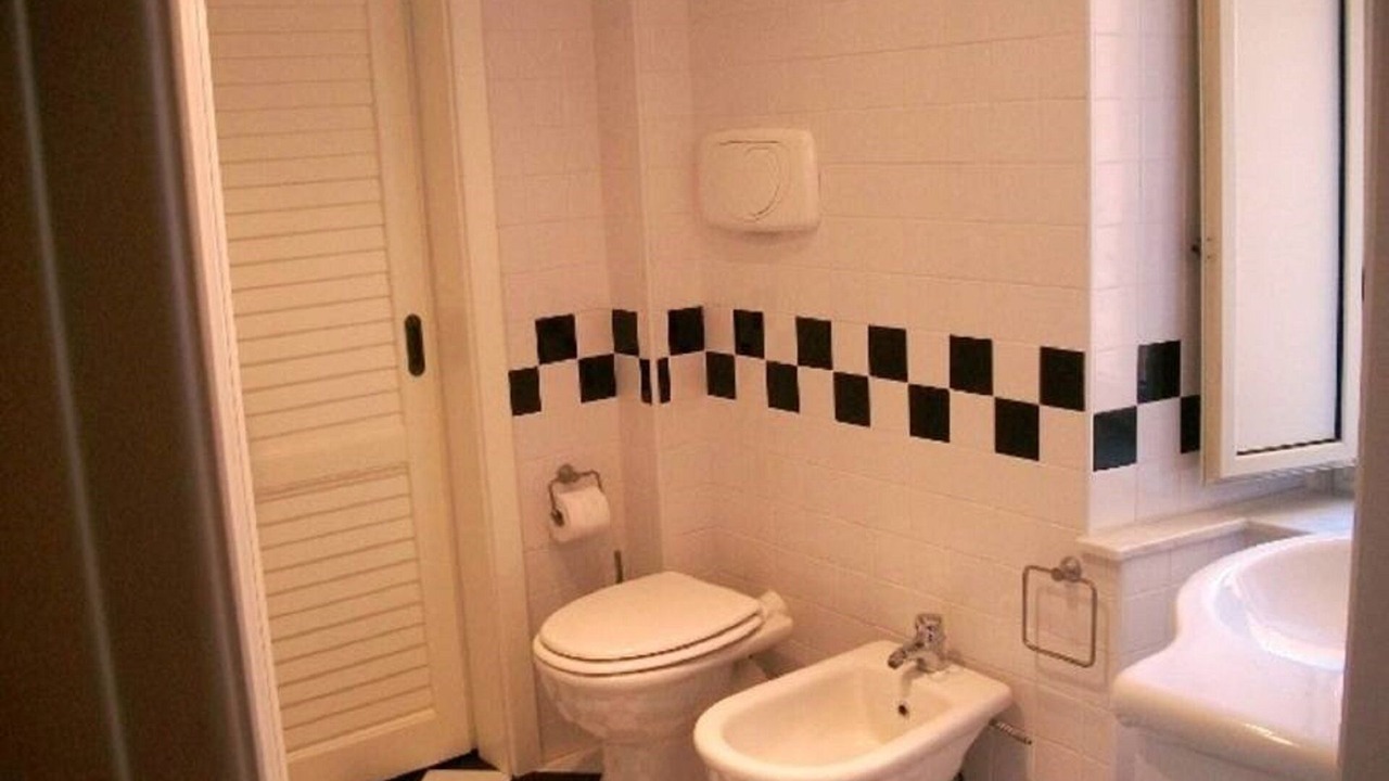 Photo of Bathroom in Avola