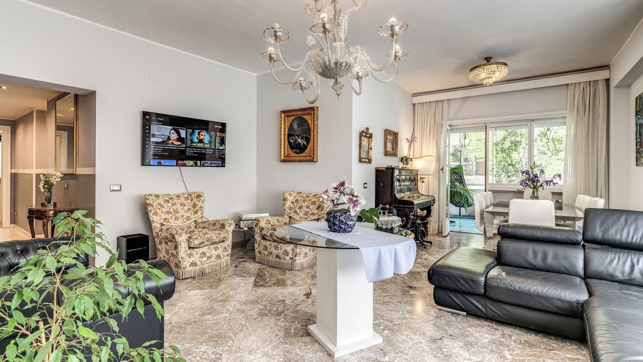Photo of Livingroom in Quartiere XIII Aurelio