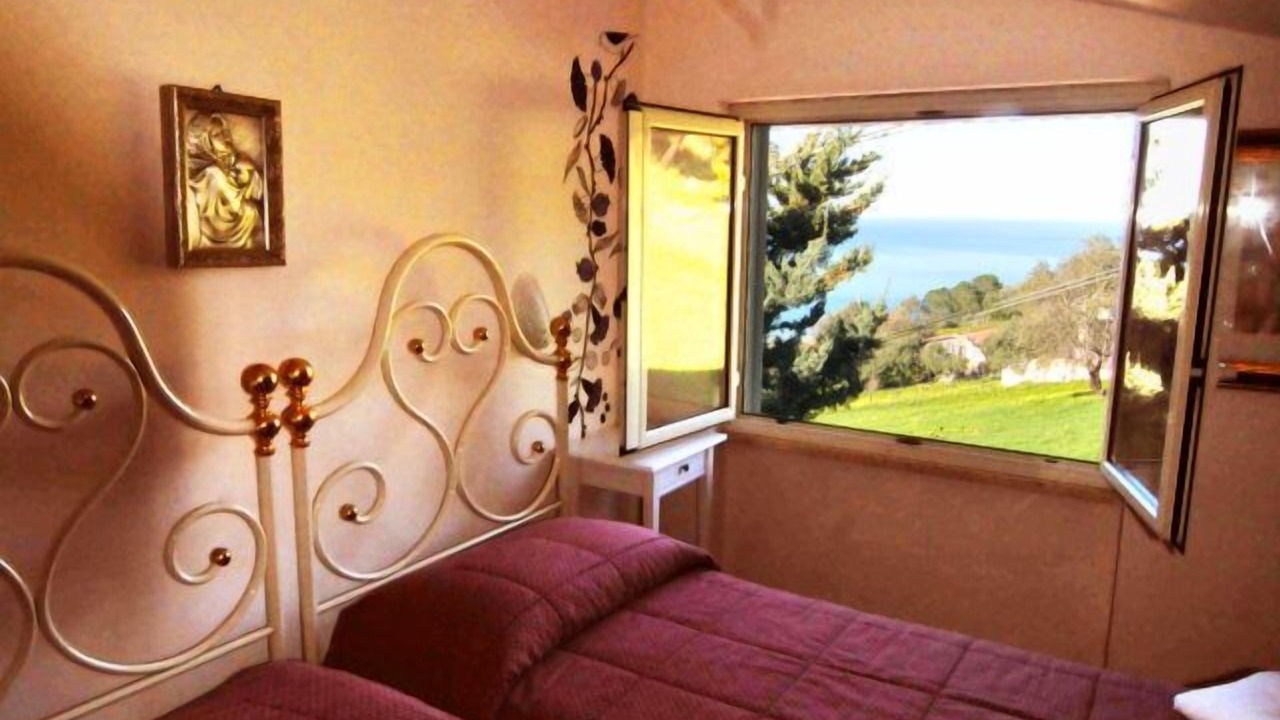 Photo of Bedroom in Cefalu