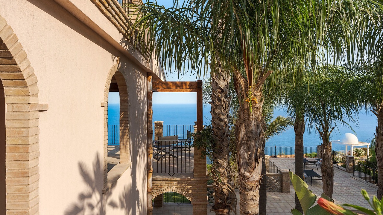 Photo of Patio Balcony in Letojanni