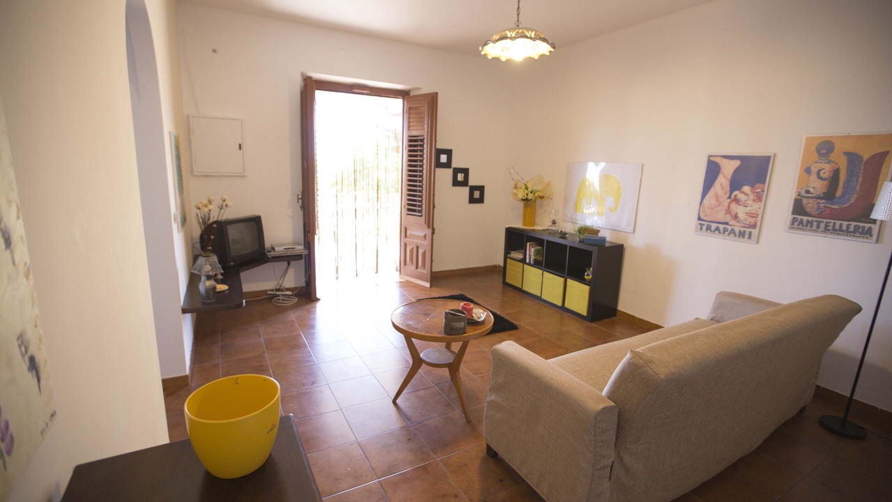 Photo of Livingroom in Scopello