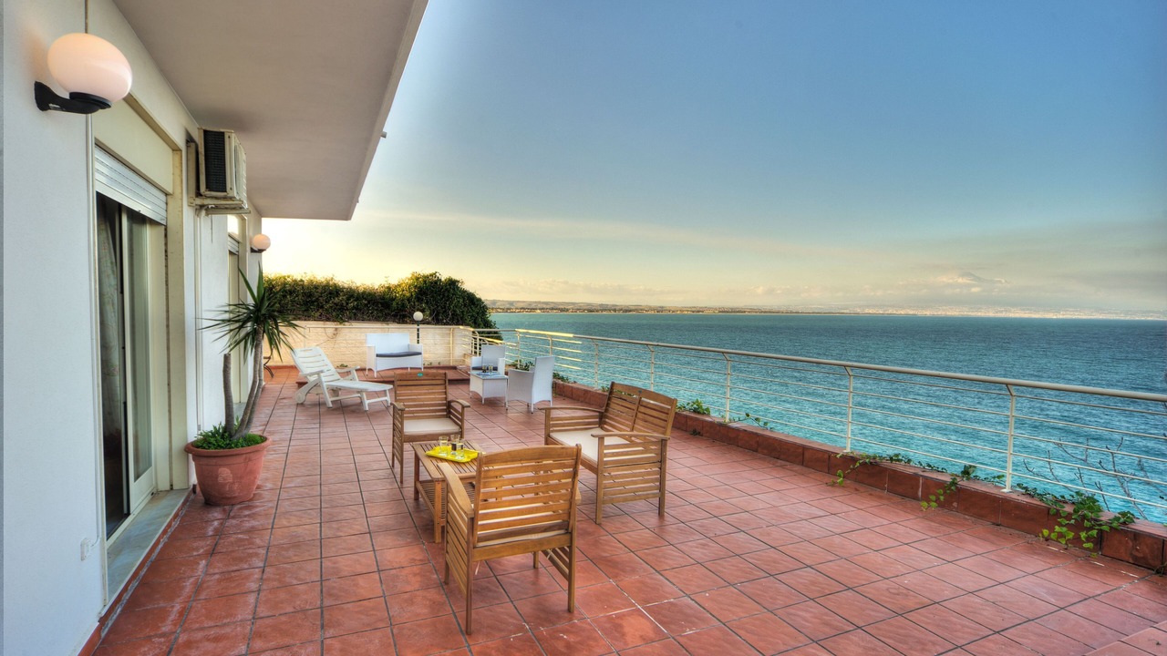 Photo of Patio Balcony in Costa Saracena-Castelluccio