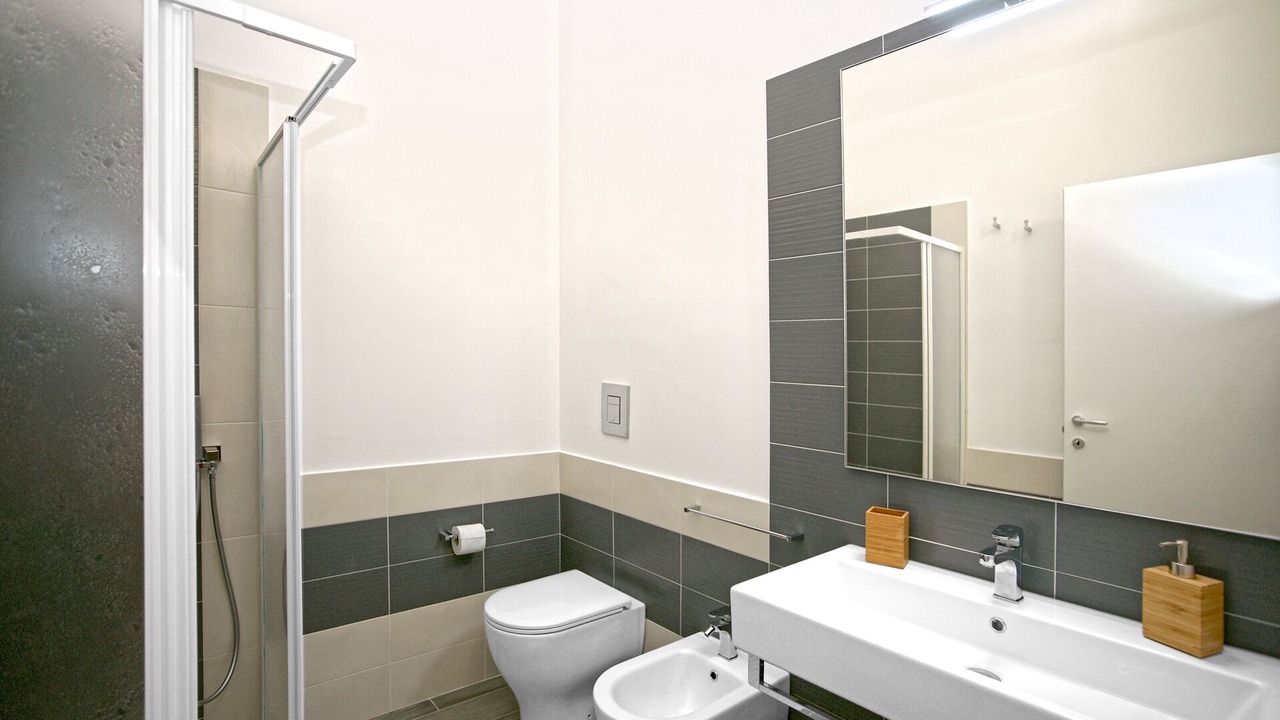 Photo of Bathroom in Avola