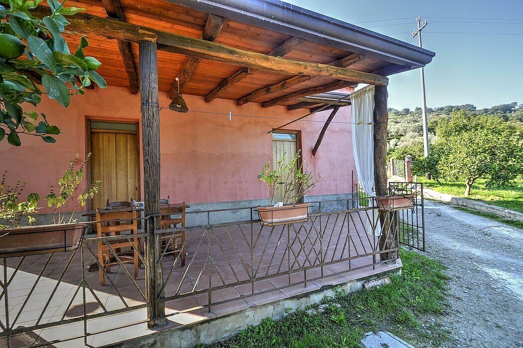 Photo of Outdoor in Mirto