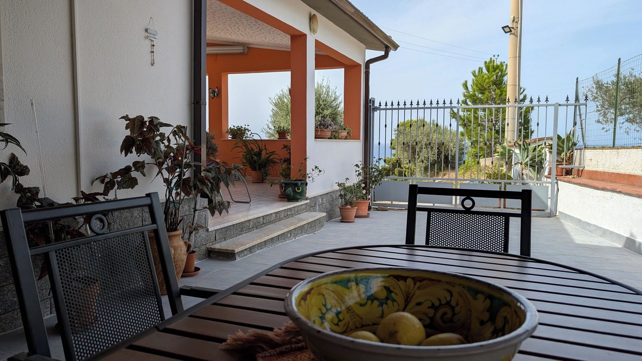 Photo of Patio Balcony in Campofelice di Roccella