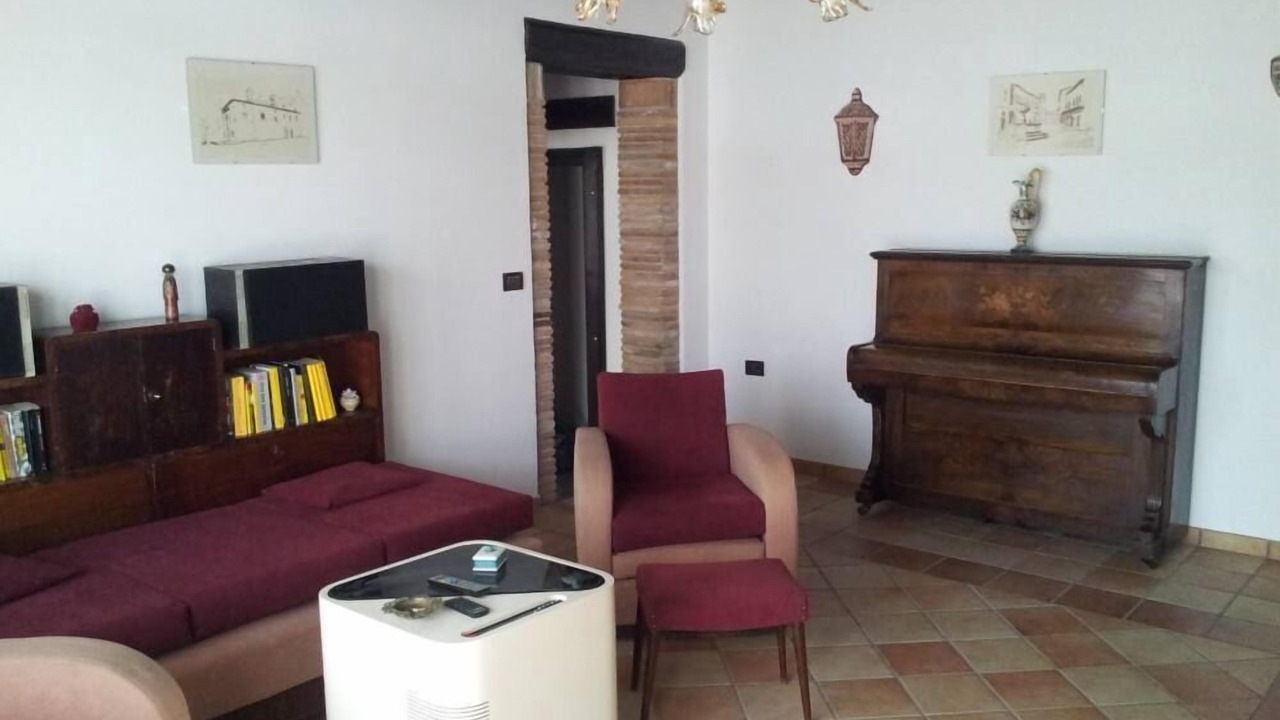 Photo of Livingroom in Corigliano Calabro
