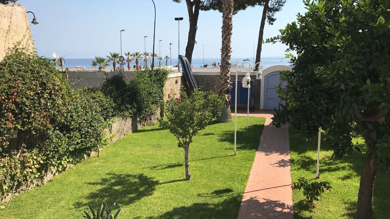 Photo of Outdoor in Patti