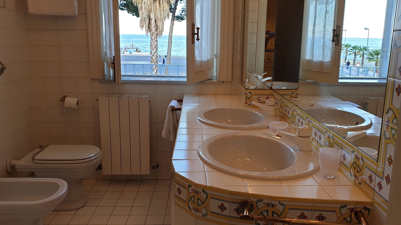 Photo of Bathroom in Patti