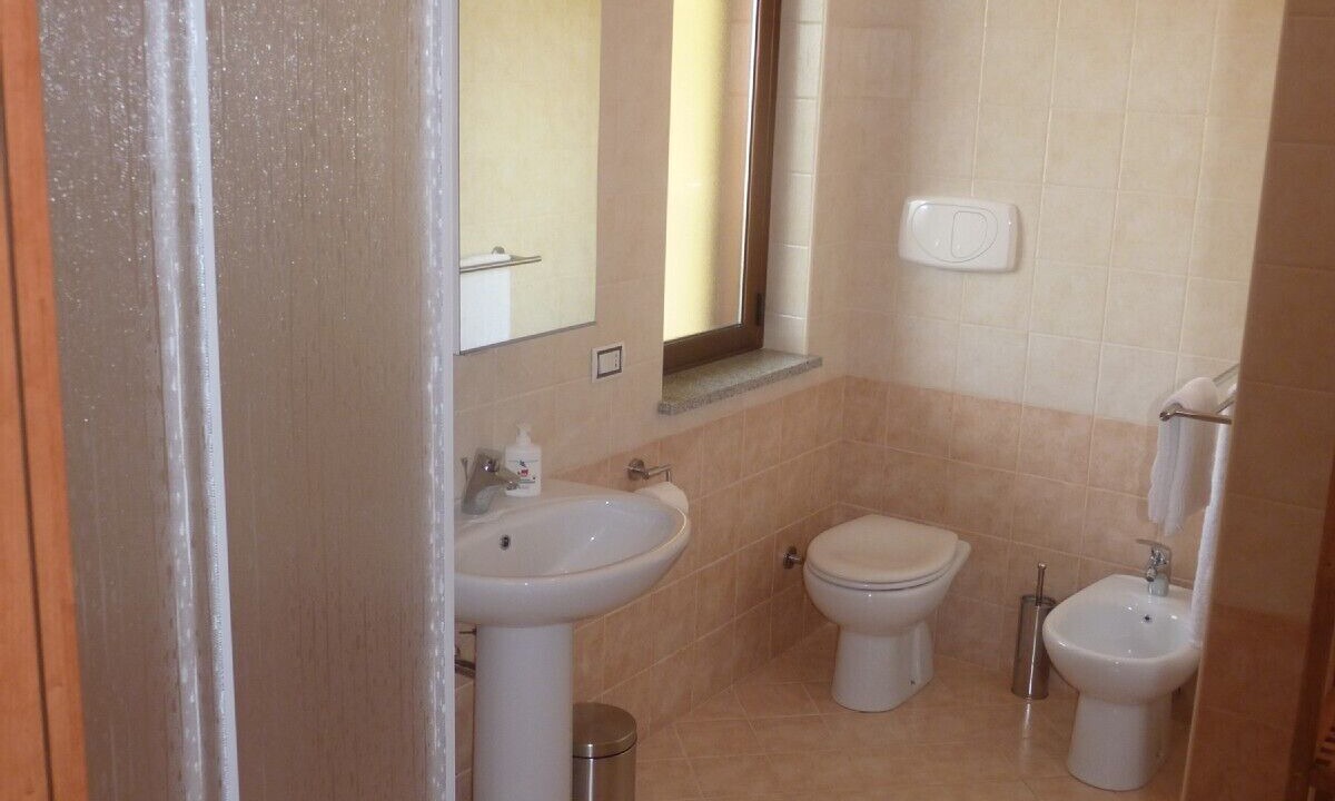 Photo of Bathroom in Caulonia