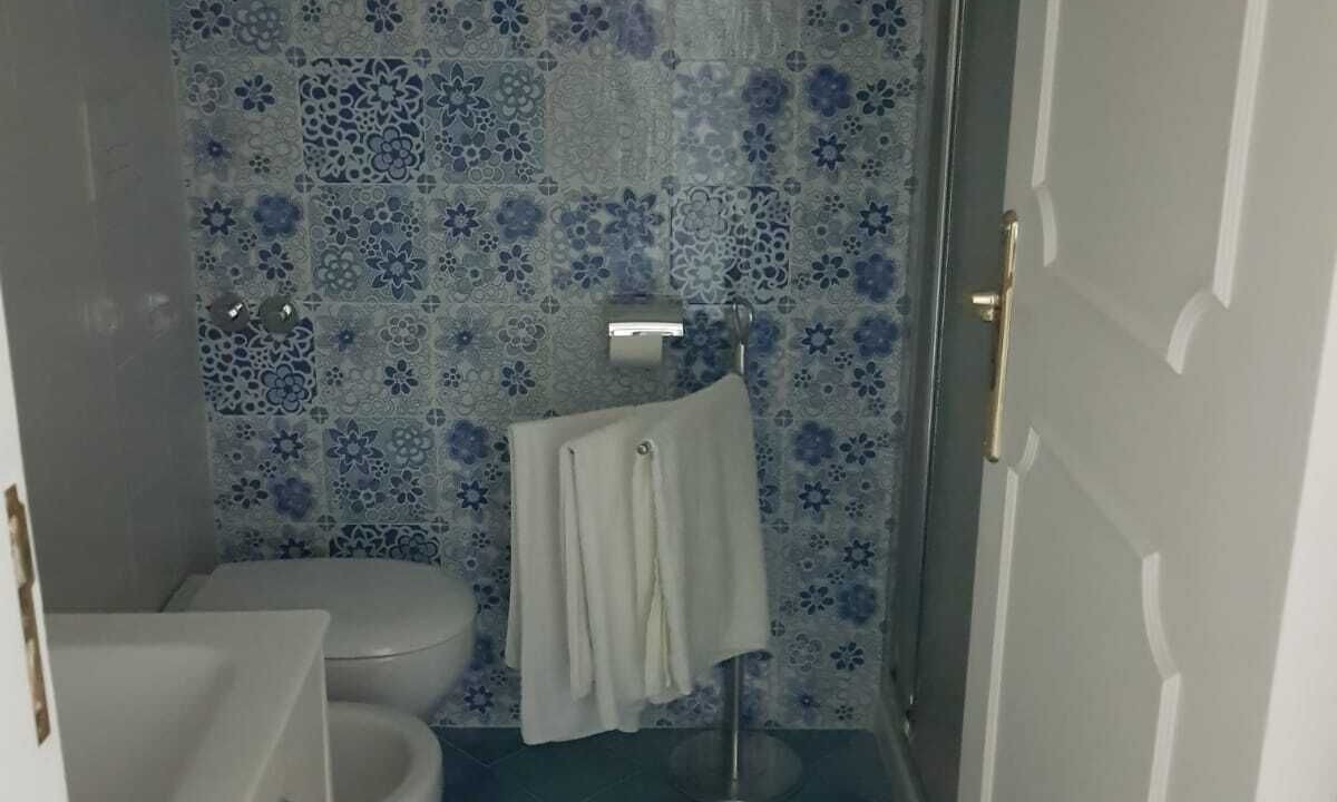 Photo of Bathroom in Forio