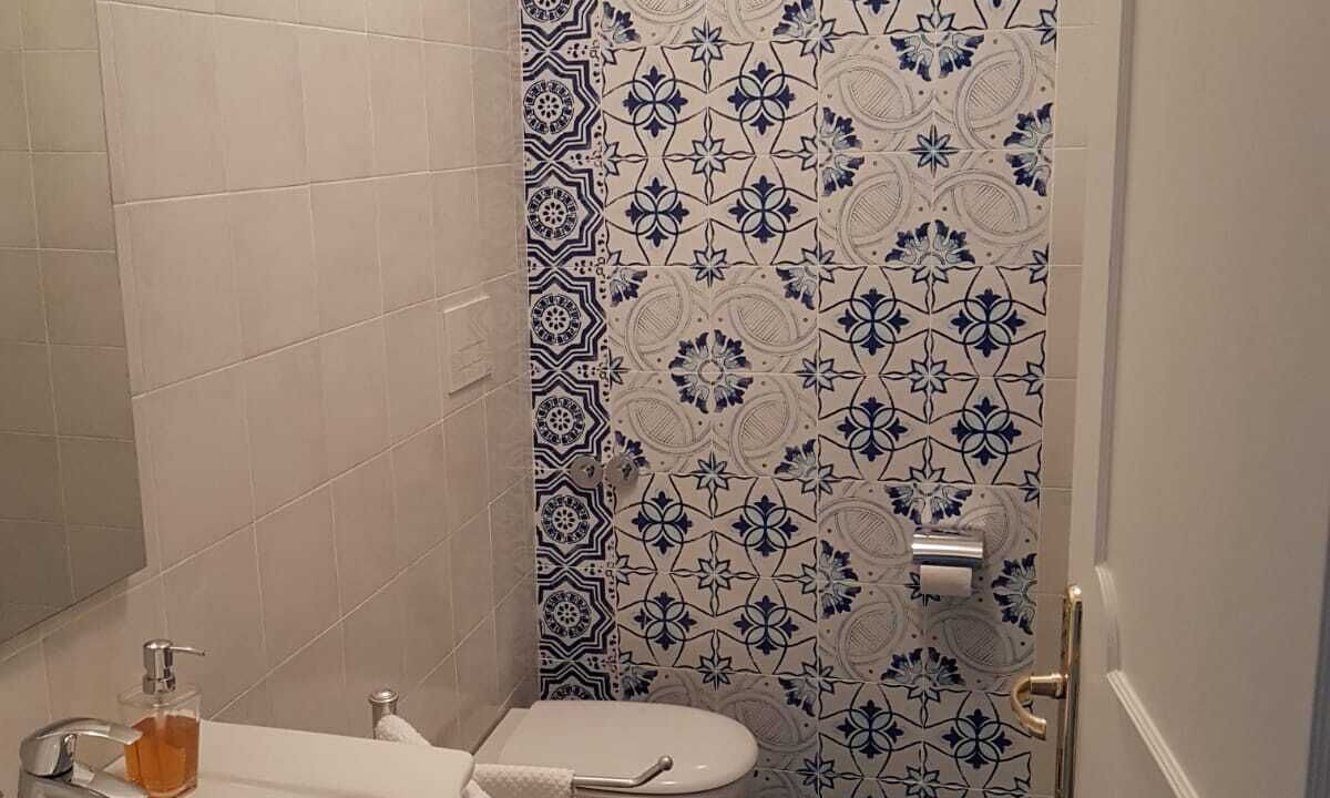 Photo of Bathroom in Forio