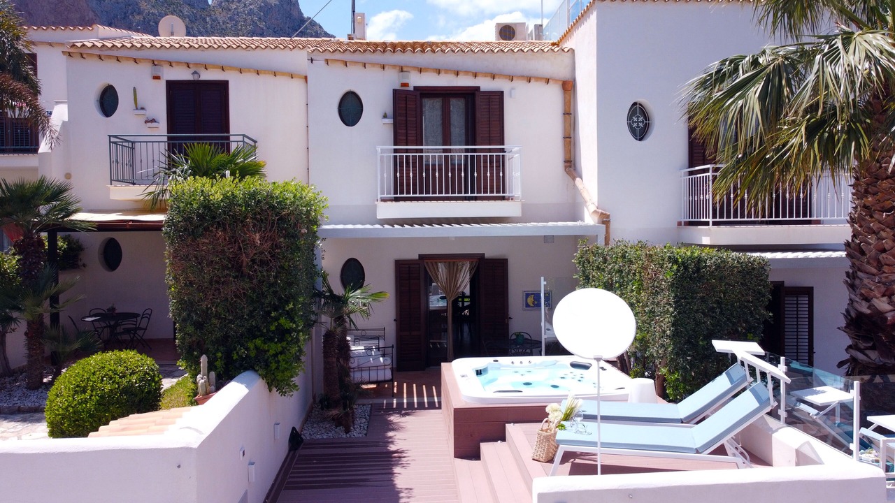 Photo of Patio Balcony in Macari