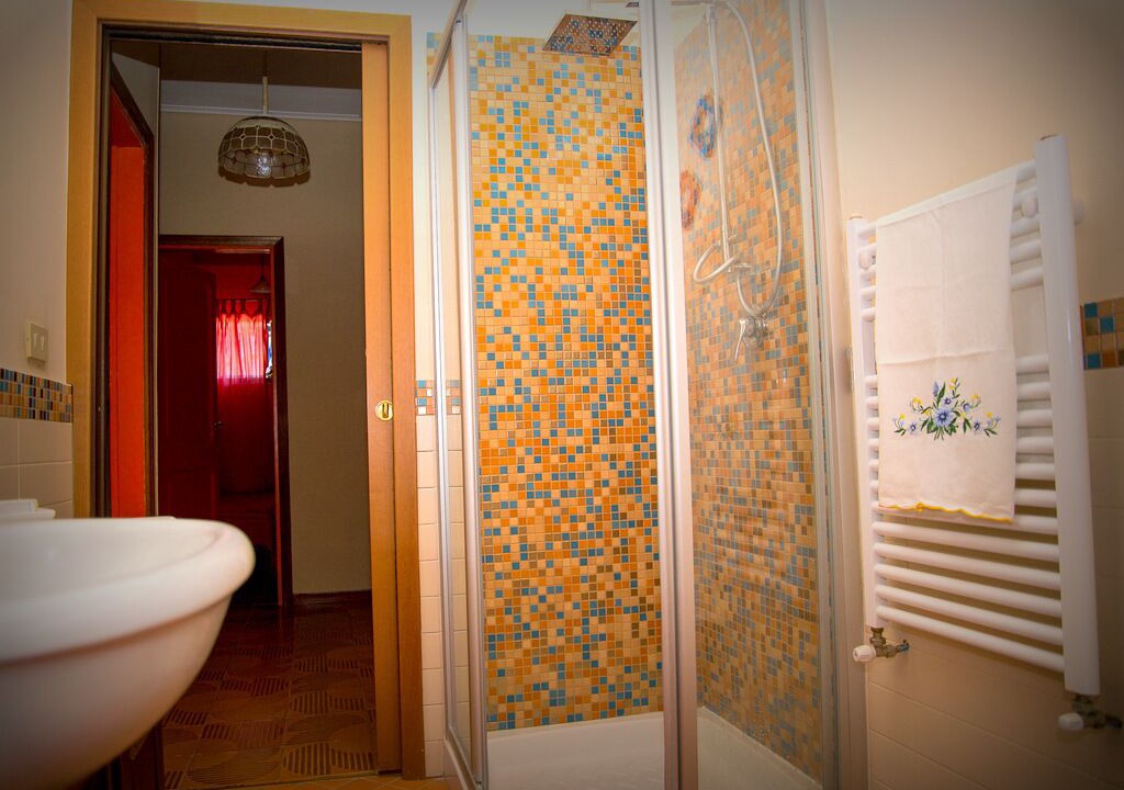 Photo of Bathroom in Rometta Marea