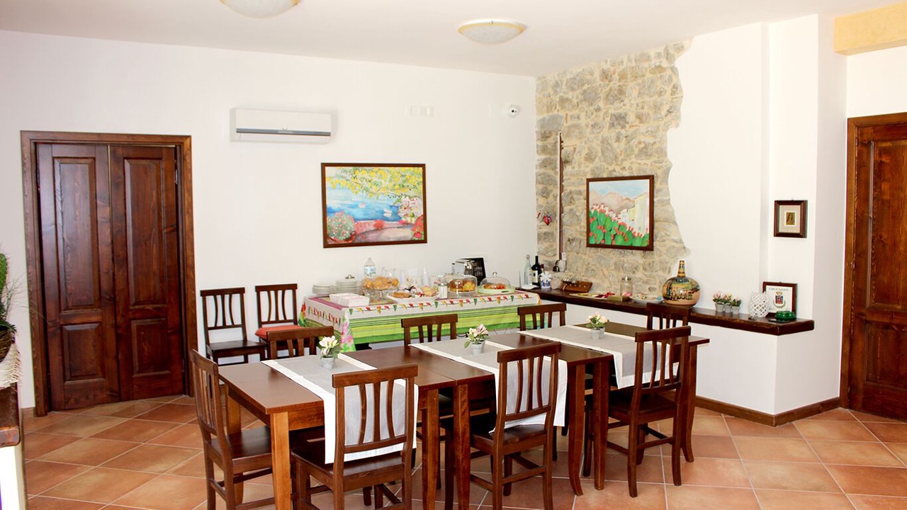 Photo of Others in Torchiara