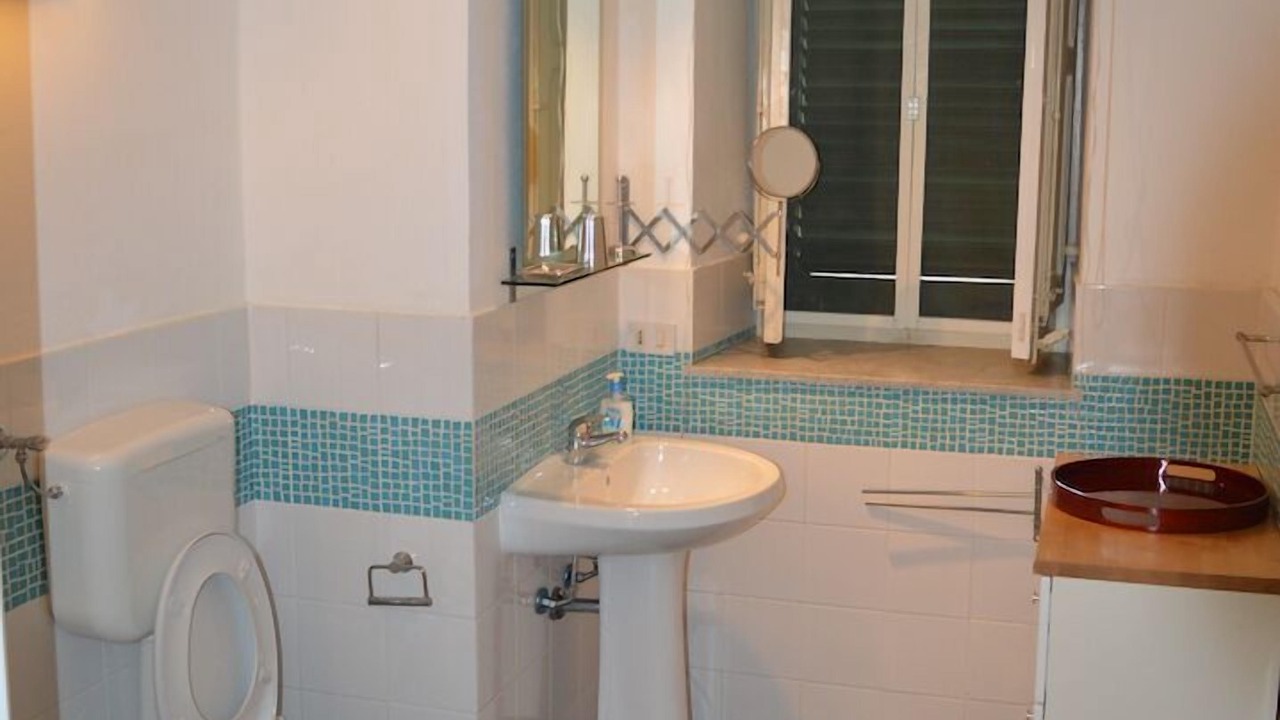 Photo of Bathroom in Mondello