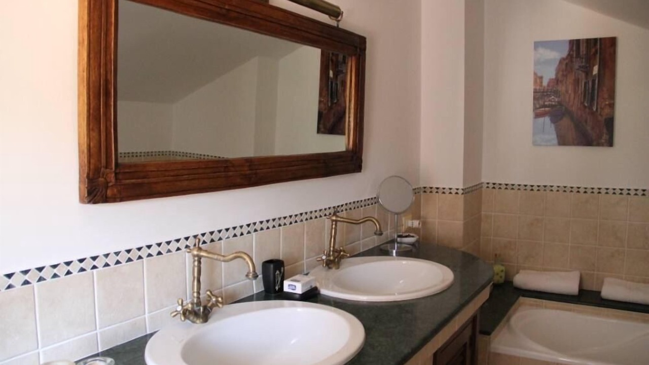 Photo of Bathroom in Aci Catena