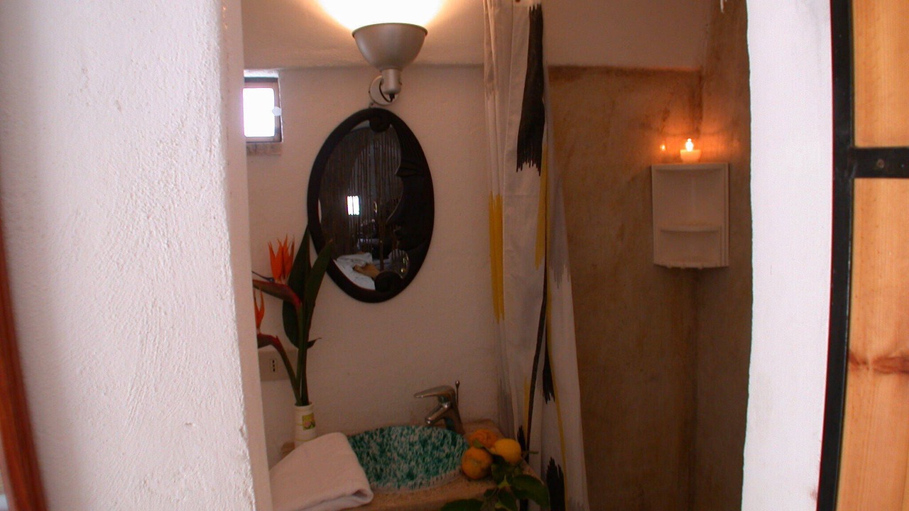 Photo of Bathroom in Kamma