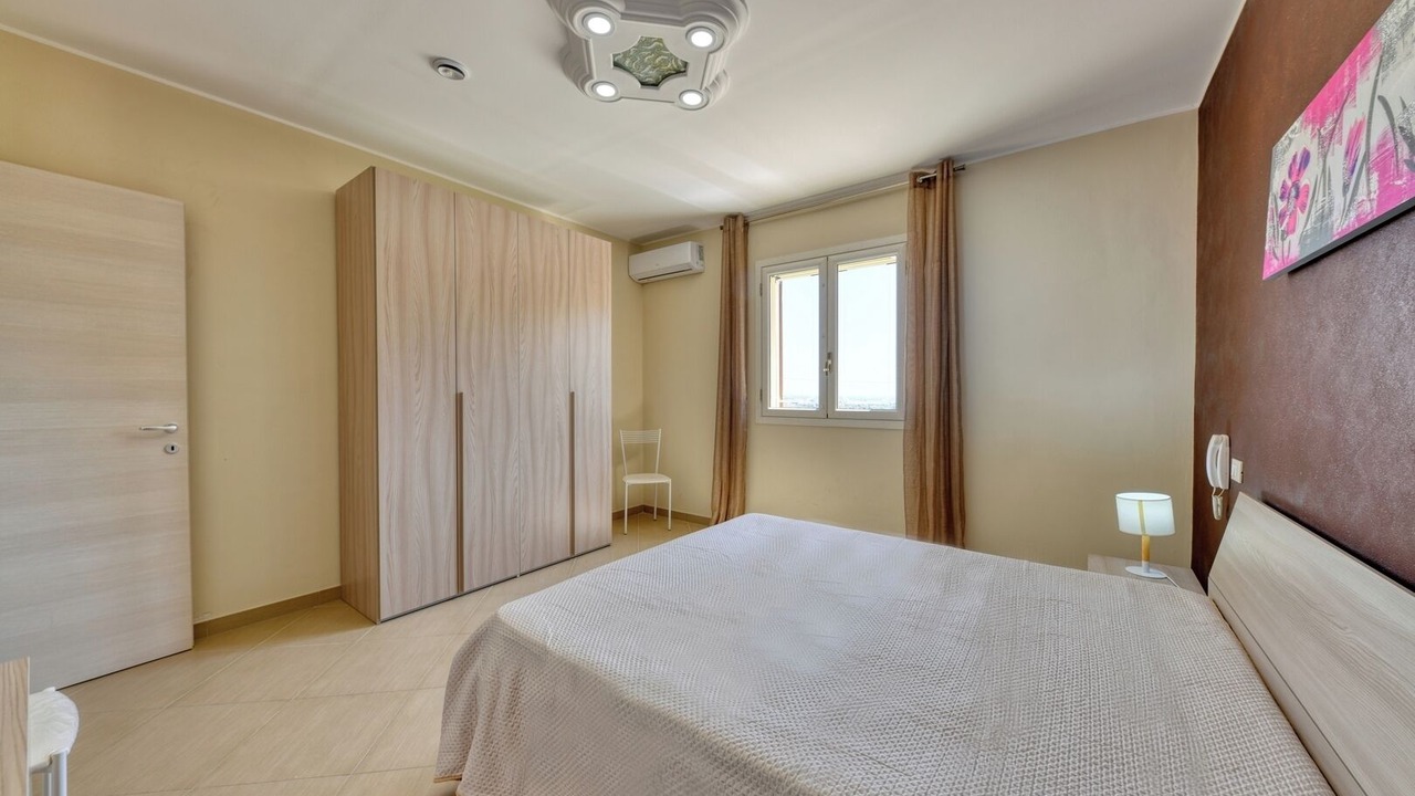 Photo of Bedroom in Floridia