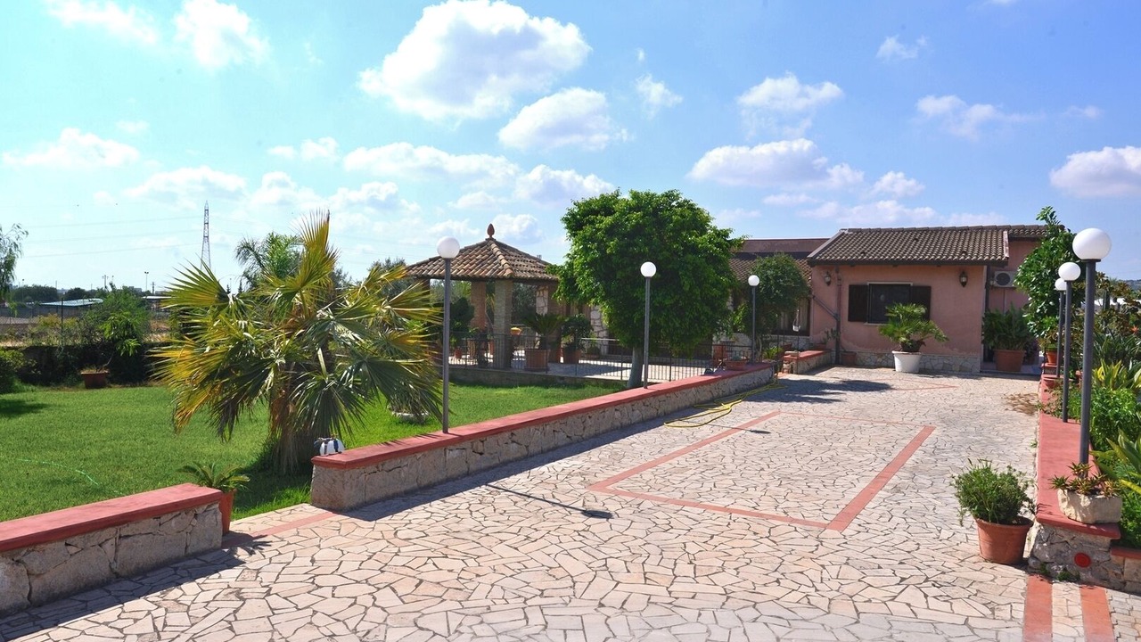 Photo of Outdoor in Solarino