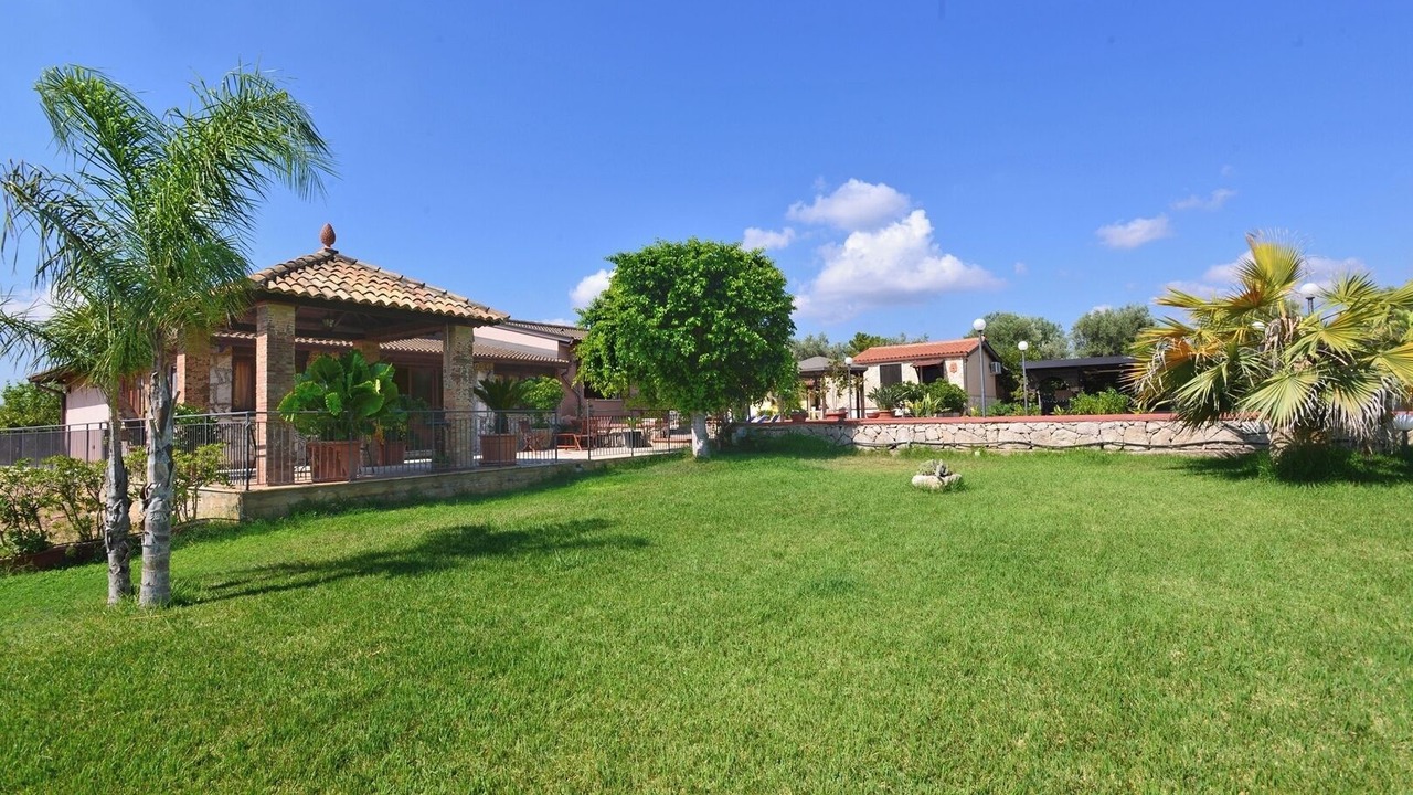 Photo of Outdoor in Solarino