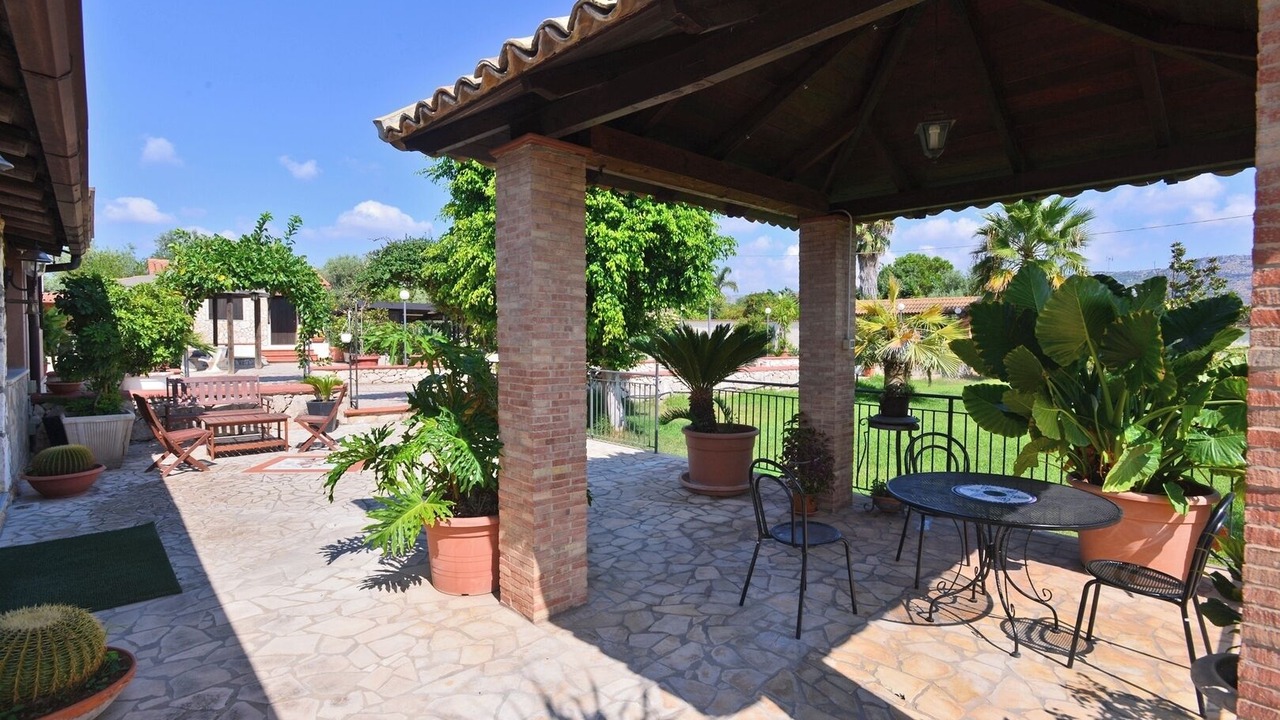 Photo of Outdoor in Solarino
