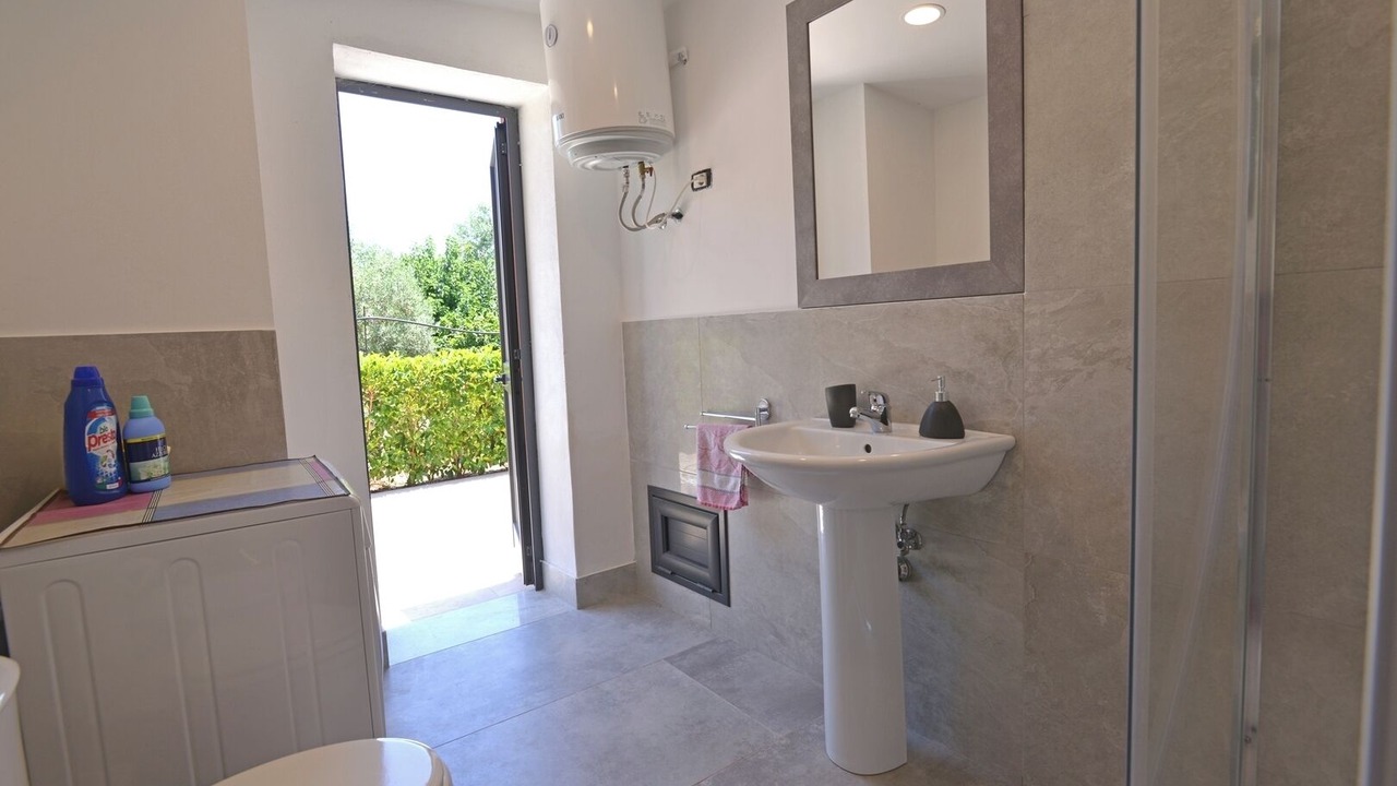 Photo of Bathroom in Floridia