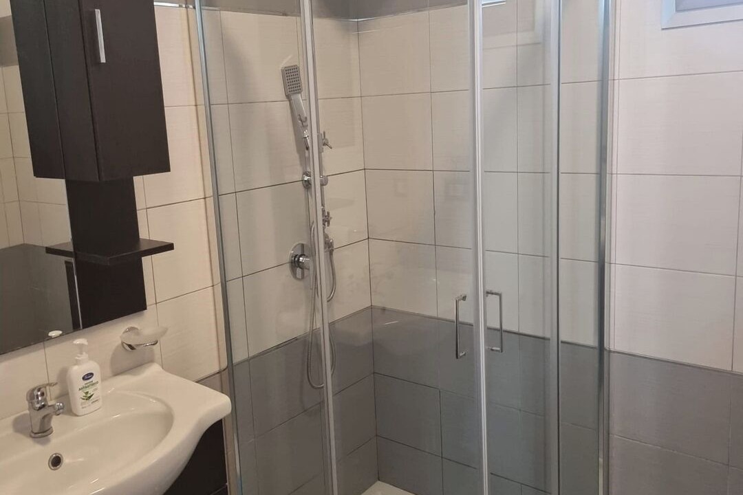 Photo of Bathroom in Floridia