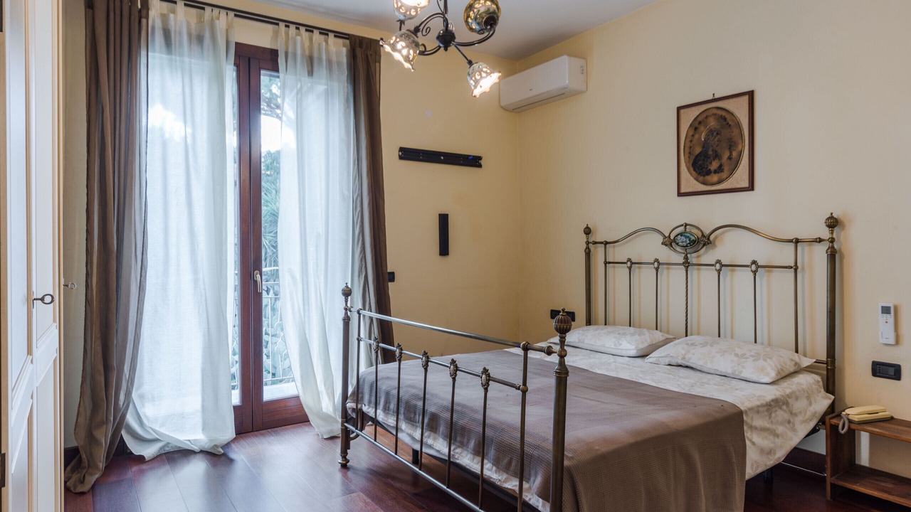 Photo of Bedroom in Aci Trezza