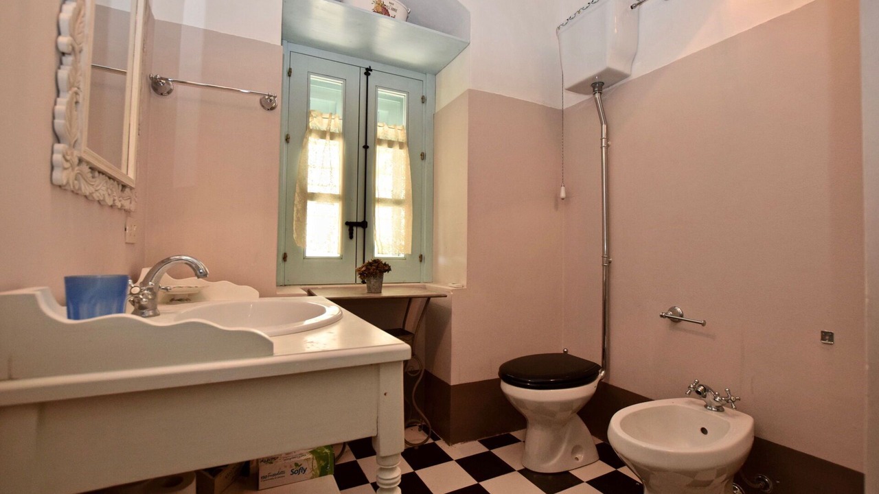 Photo of Bathroom in Chiaramonte Gulfi