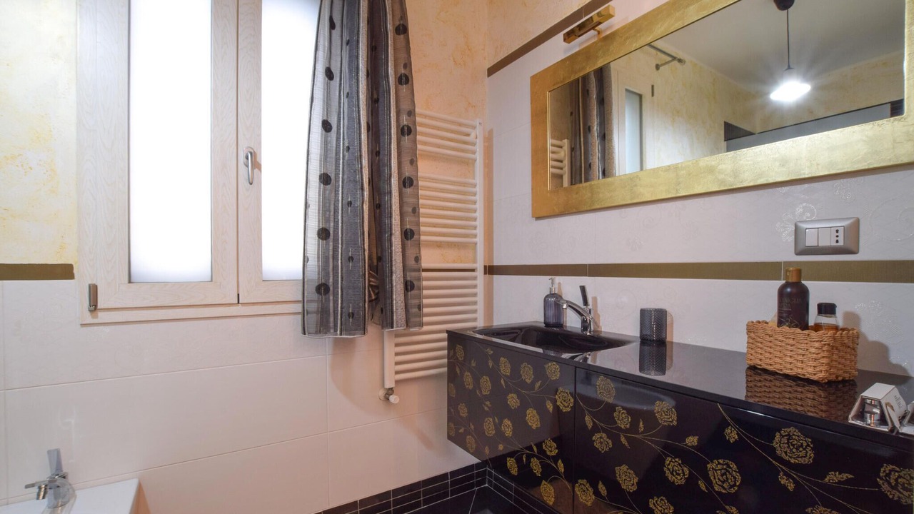 Photo of Bathroom in Casteldaccia
