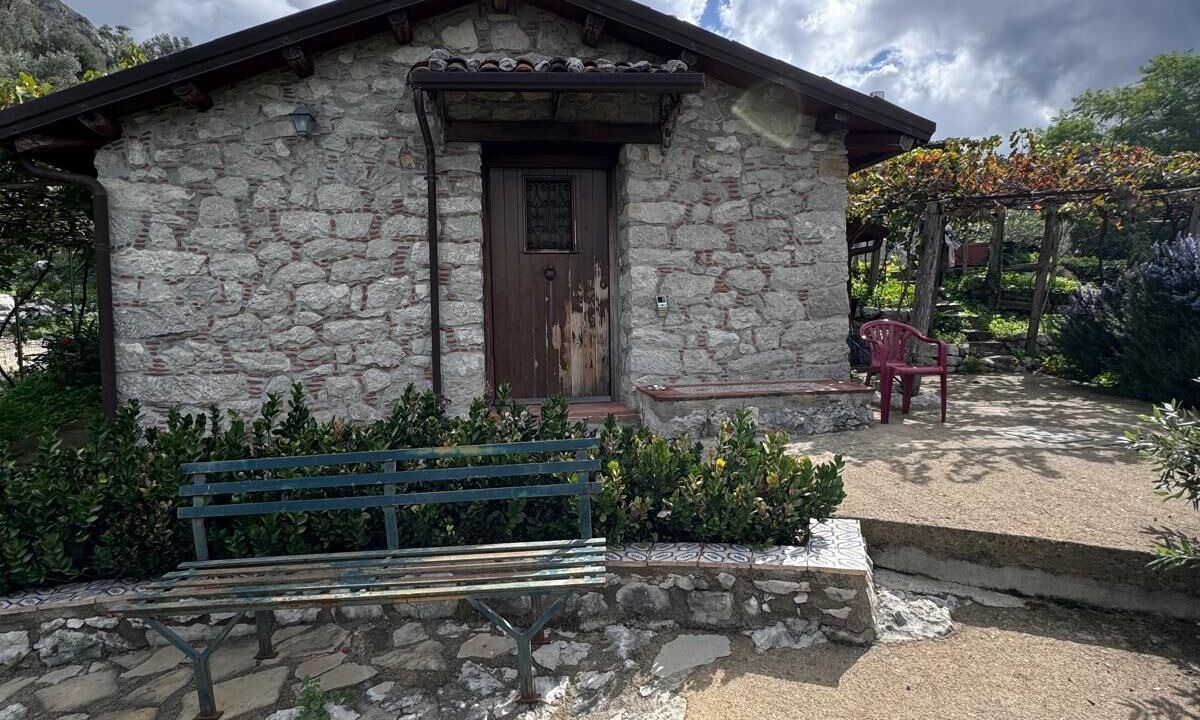 Photo of Outdoor in Alcara li Fusi