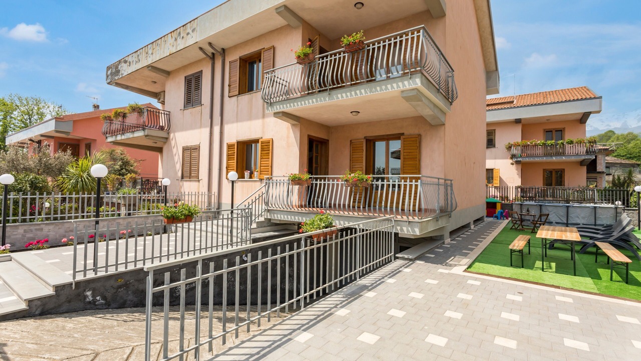 Photo of Patio Balcony in Milo